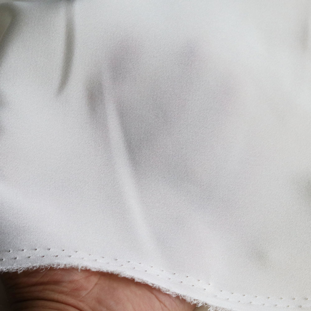 By the Yard 100% Natrue Silk I - Wedding Dress Supply 评论和价格