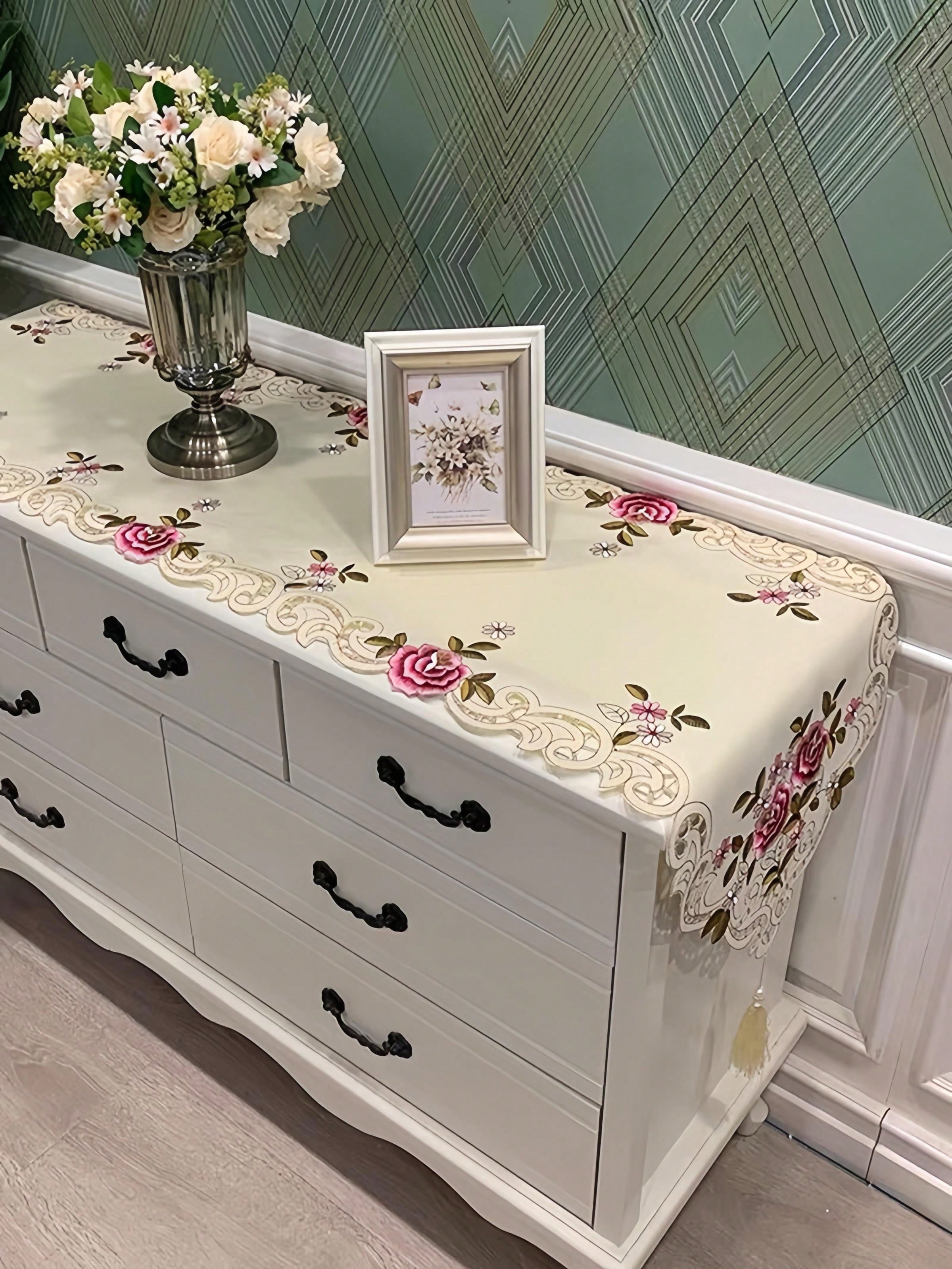1 Piece Embroidered Floral Tab - Table Runner Sequin 评论和价格