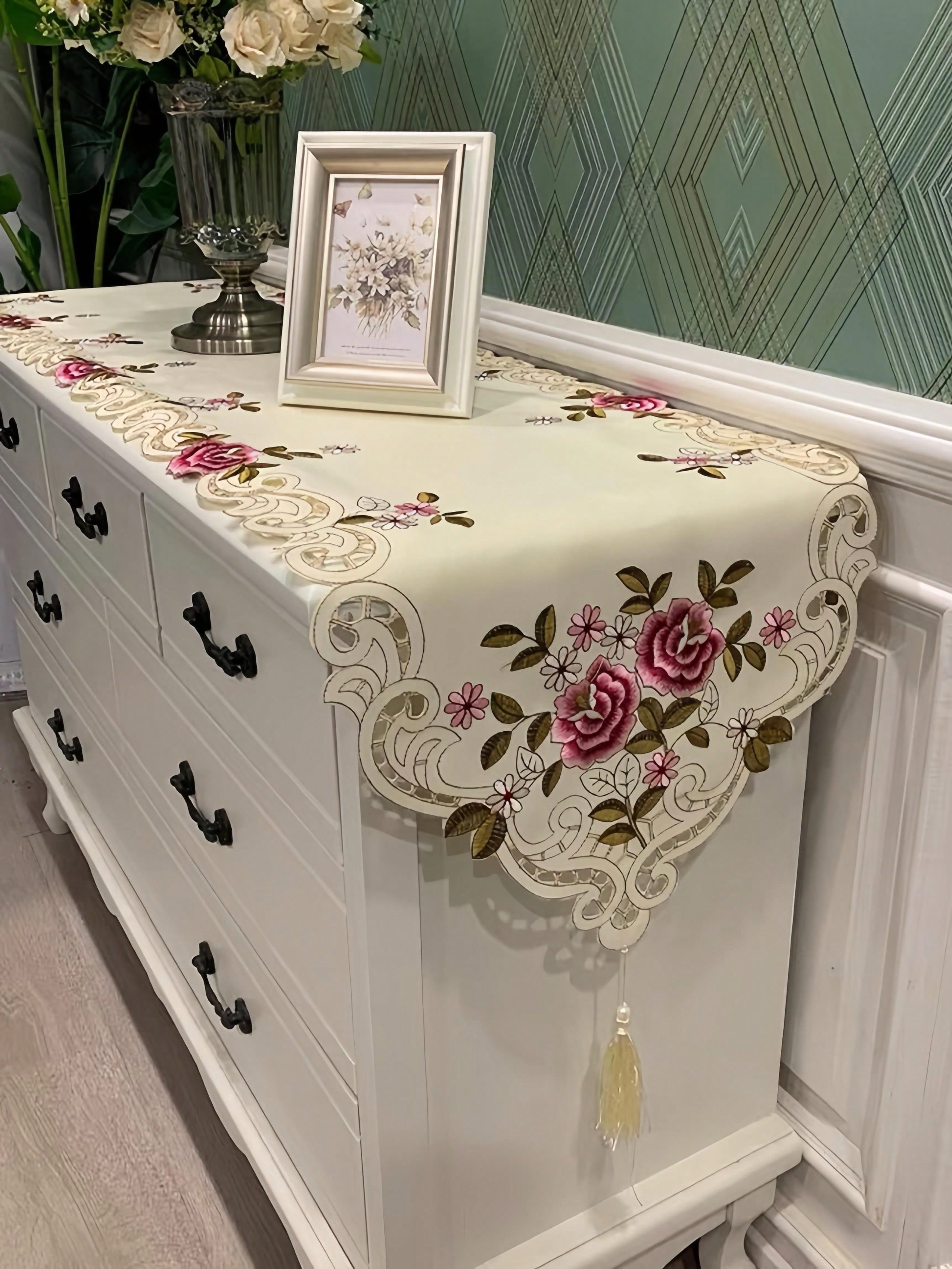 1 Piece Embroidered Floral Tab - Table Runner Sequin 评论和价格