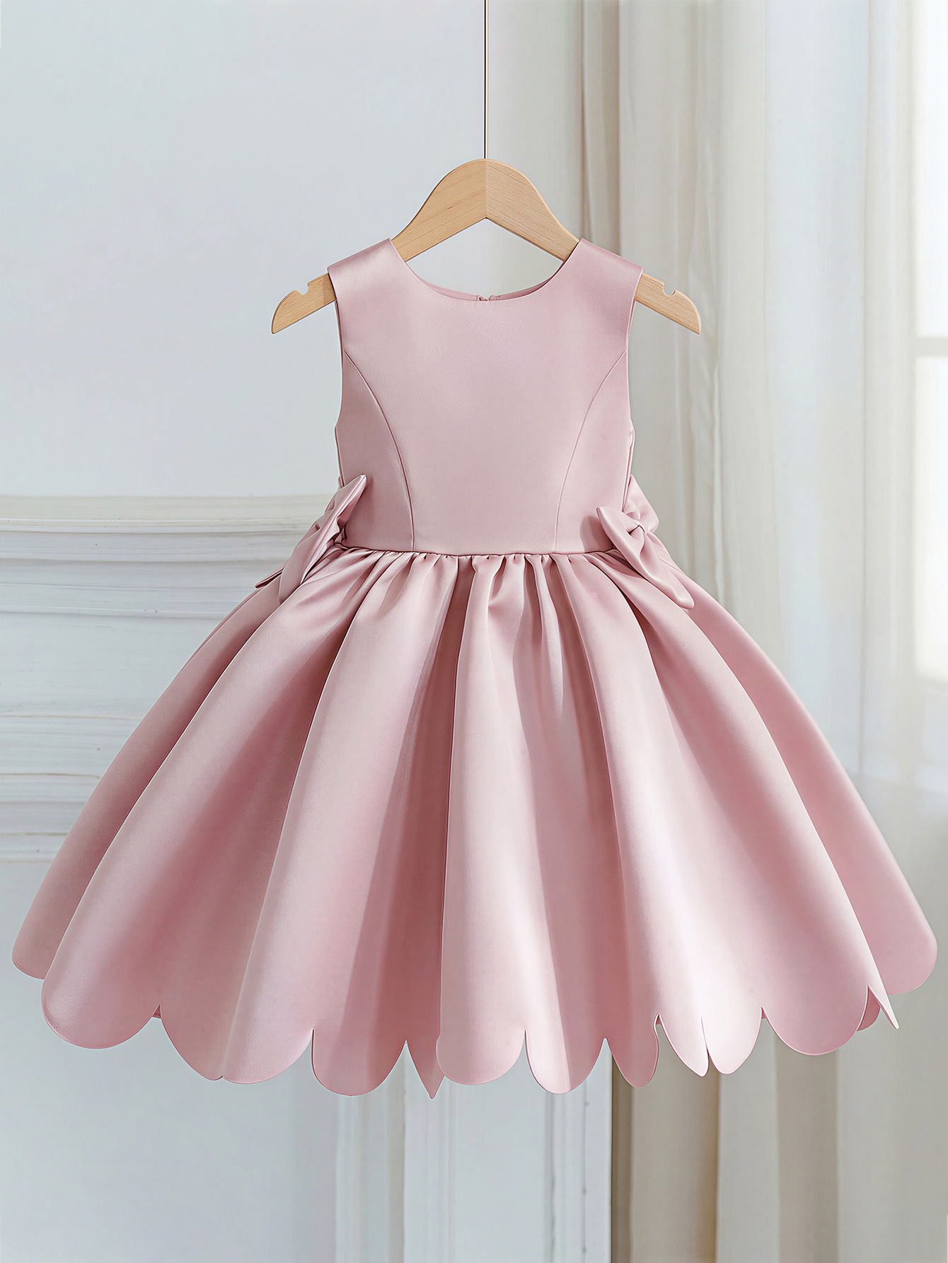 Young Girl Elegant Party Dress - Wedding Dress Supply 评论和价格