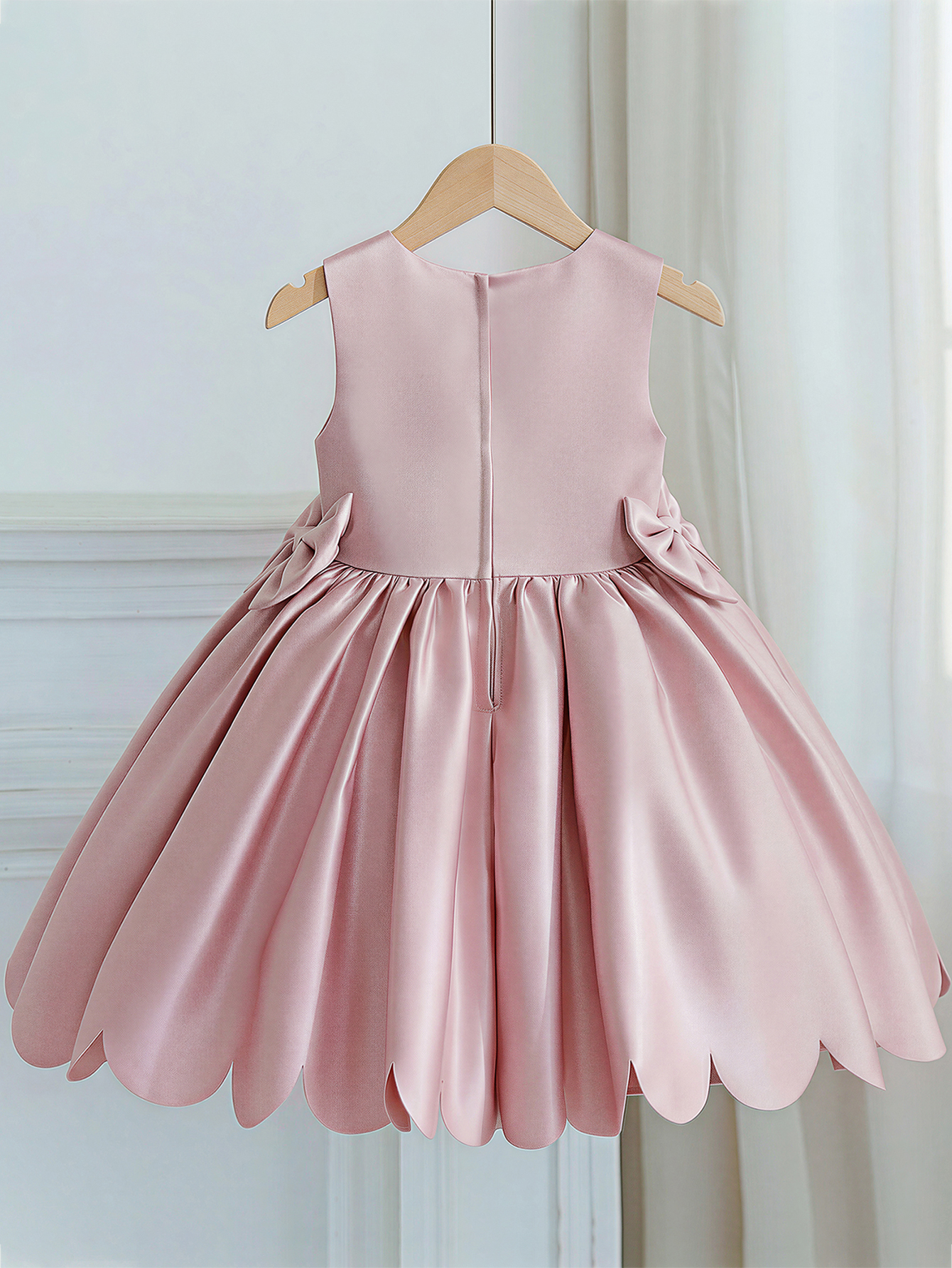 Young Girl Elegant Party Dress - Wedding Dress Supply 评论和价格