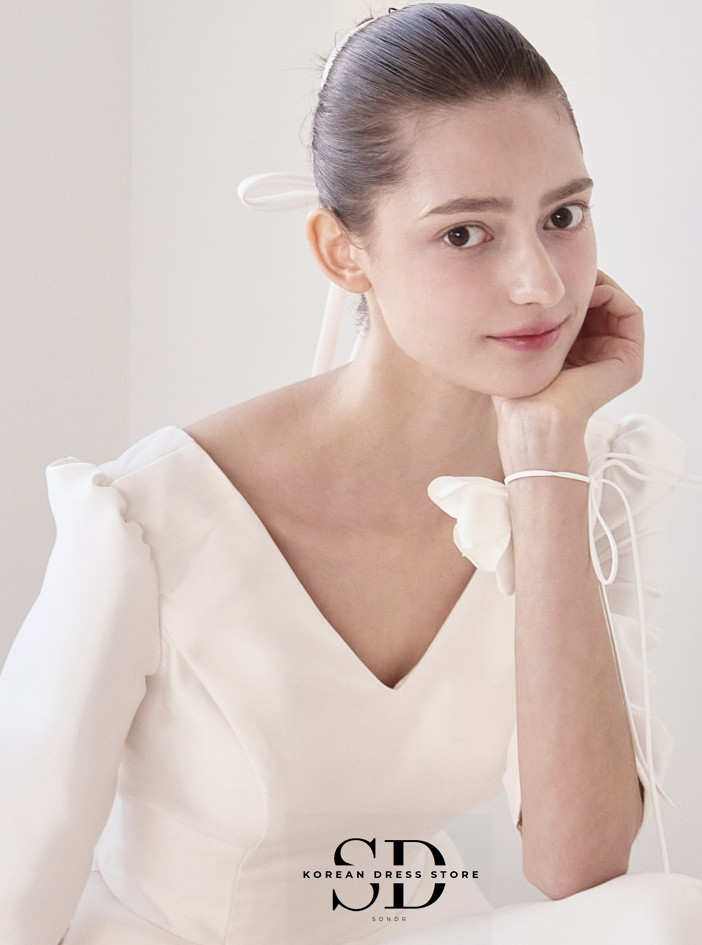 Sondr V-Neck Satin Half Sleeve - Wedding Qq 评论和价格