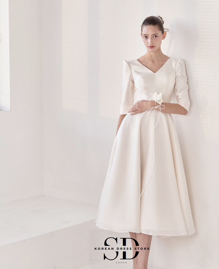 Sondr V-Neck Satin Half Sleeve - Wedding Qq 评论和价格